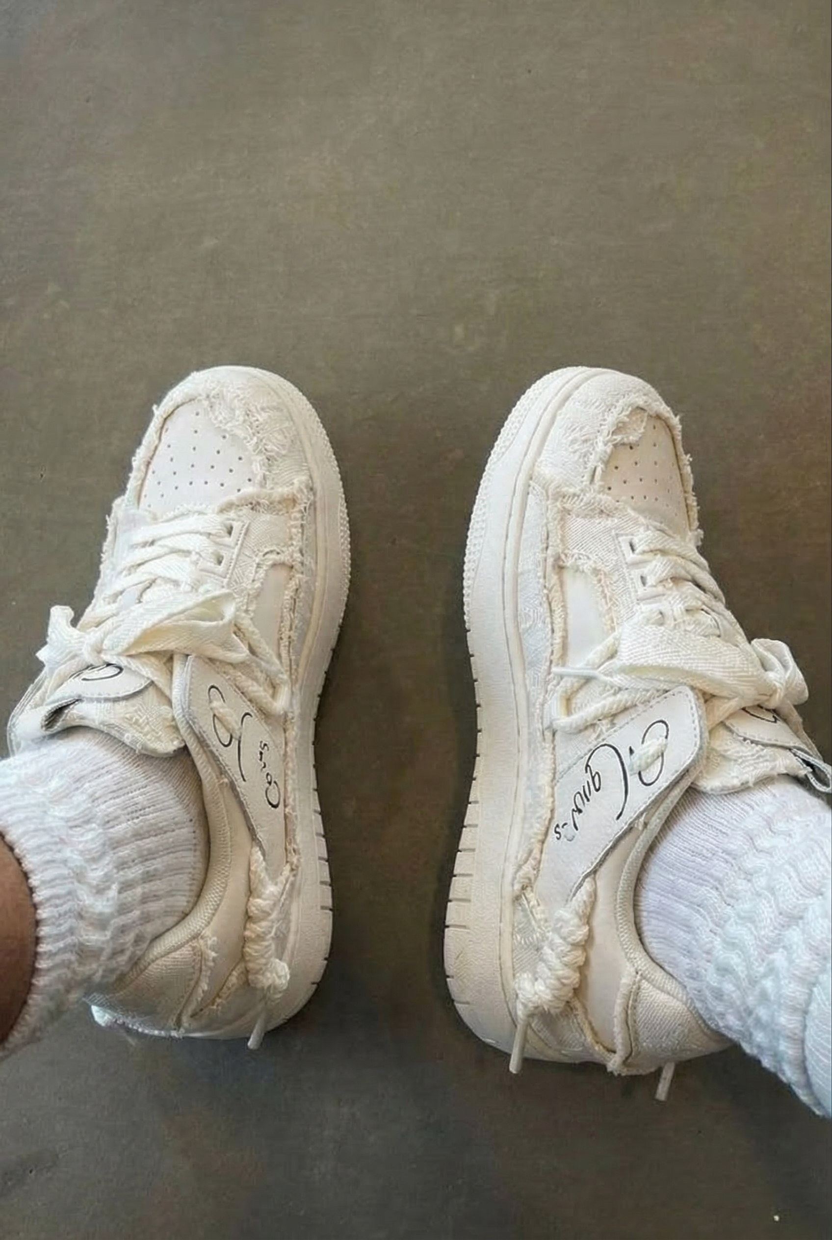 Zapatillas "Serie Destrucción"